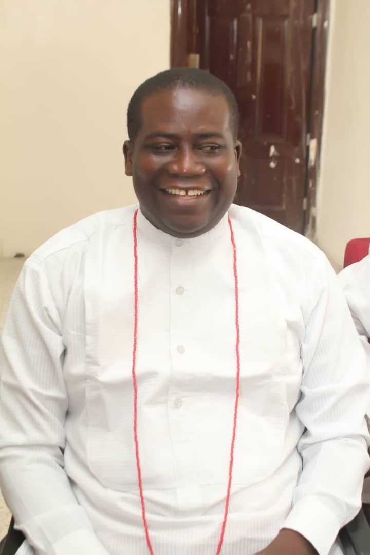 Former Warri North Council Chairman, Godwin Ebosa charges his successor to work in harmony with the Legislative Arm to enable him succeed