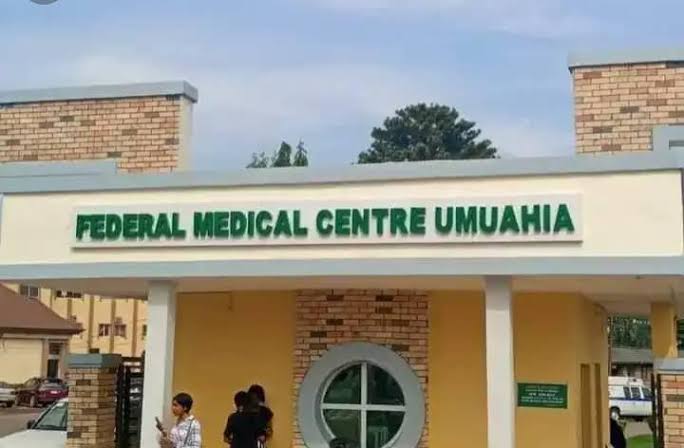 FMC Umuahia in trouble for allegedly abandoning a towel in a woman’s womb after caesarian operation